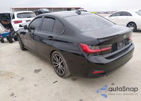 2022 BMW 330I z USA, uszkodzony, nr VIN 3MW5R1J00N8C40417